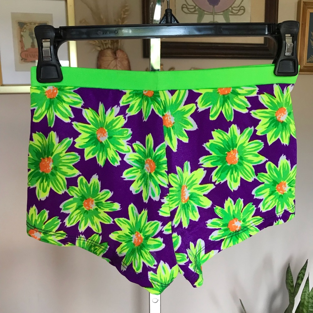 Vintage booty short / boy short bathing suit bottoms